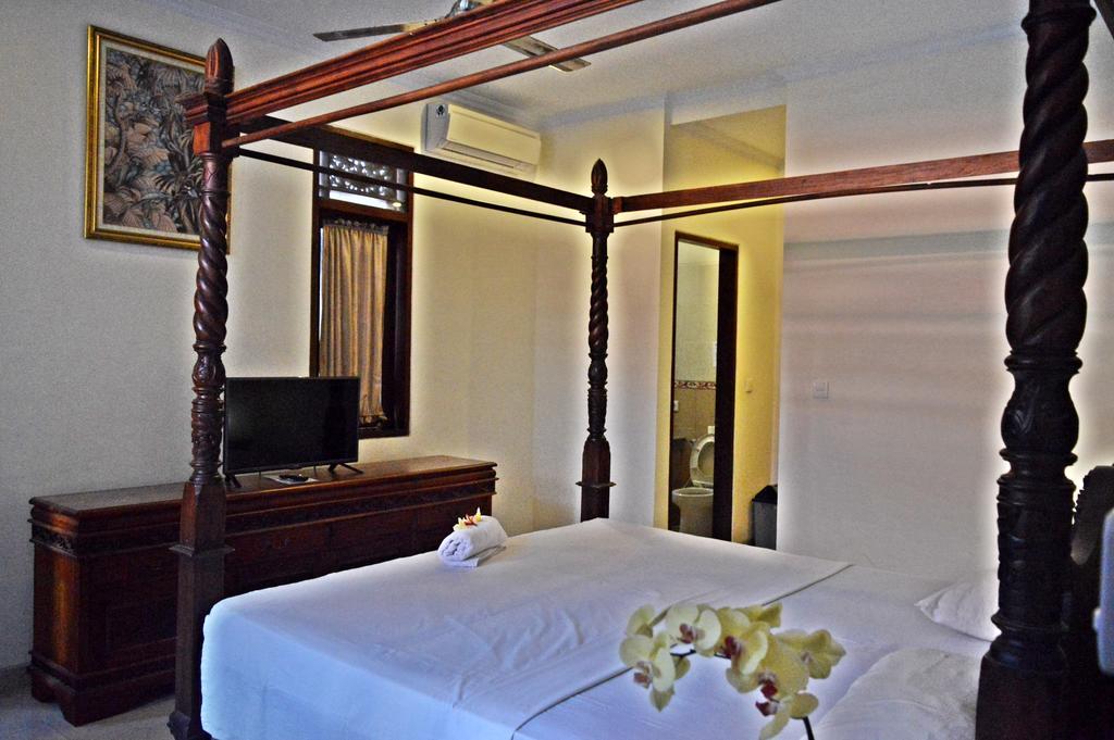 Yulia 2 Homestay Sanur Buitenkant foto
