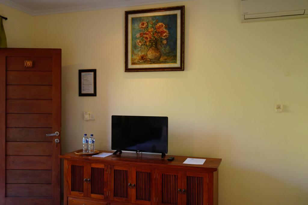 Yulia 2 Homestay Sanur Buitenkant foto